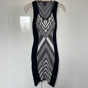 2B Bebe Black and White Geometric Midi Dress